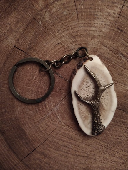 Брелок на оленьем рогу.  Рог косули.