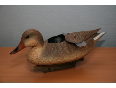 Утка-манок