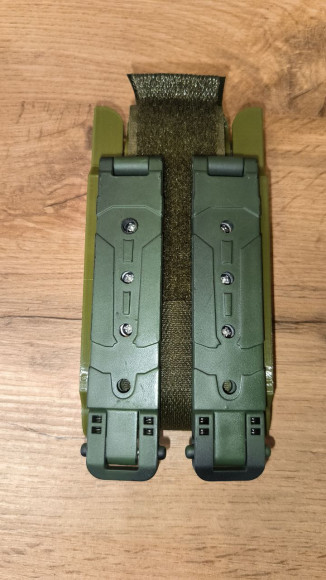 Паучер (стріппер) тактичний на 6 набоїв на посиленом молле