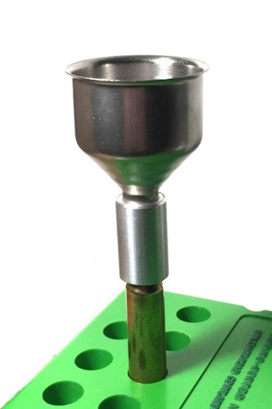 Пороховая воронка нержавеющая с адаптером для гильз 30к. Stainless steel powder funnel for .30 cal Пороховая воронка нержавеющая с адаптером для гильз 30к. Stainless steel powder funnel for .30 cal