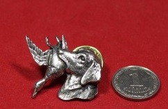 Значок "Лабрадор с уткой" (А25)