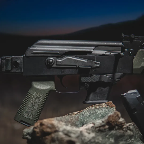 Пістолетна рукоятка KEY-ARMA KEY-107 для AK з полімеру Пістолетна рукоятка KEY-ARMA KEY-107 для AK з полімеру