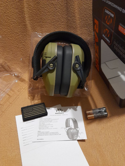 Захисні активні навушники Walkers Razor Slim Olive "Patriot"